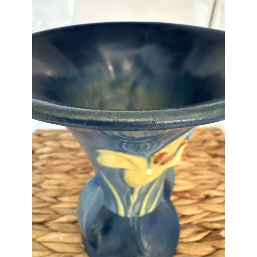 Roseville Pottery Zephyr Lily‎ 132-7